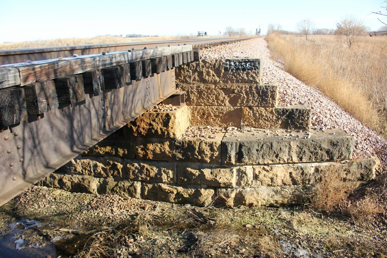 North abutment